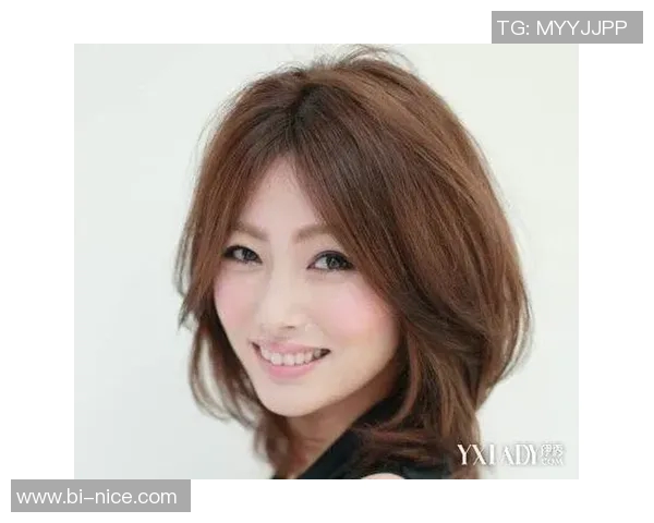 女足球明星发型大赏多款时尚造型图片展示引领潮流风向标 女足球明星发型大赏多款时尚造型图片展示引领潮流风向标