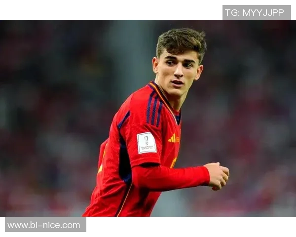 成熟足球明星女生的魅力与风采展现如何影响年轻一代的运动热情与追求