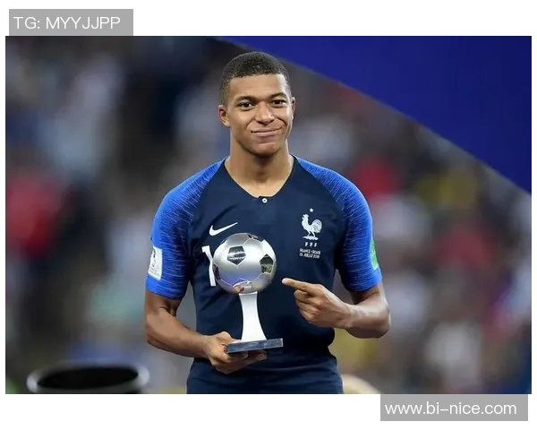 法国队现役足球明星的辉煌成就与未来发展展望