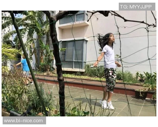 疫情期间在家训练的足球明星们如何保持竞技状态与心理健康