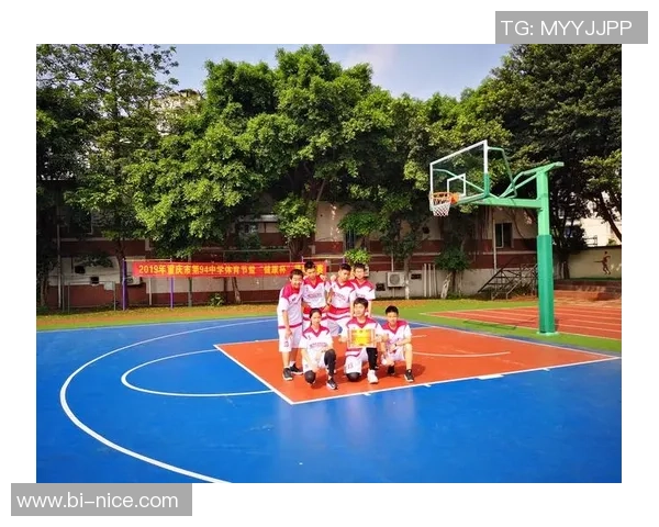 重庆篮球队在冠军赛中的团队协作表现分析与启示 重庆篮球队在冠军赛中的团队协作表现分析与启示